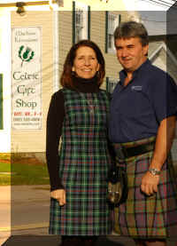 Mac and Rosemary MacIsaac.jpg (1806202 bytes)