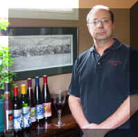 prdu_Denis_D'eschambault.jpg (260544 bytes)