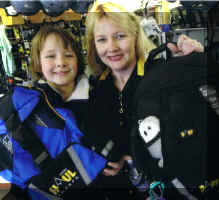 prdu_Heather_Campbell-Dewar_and_daughter_Camryn.jpg (263073 bytes)